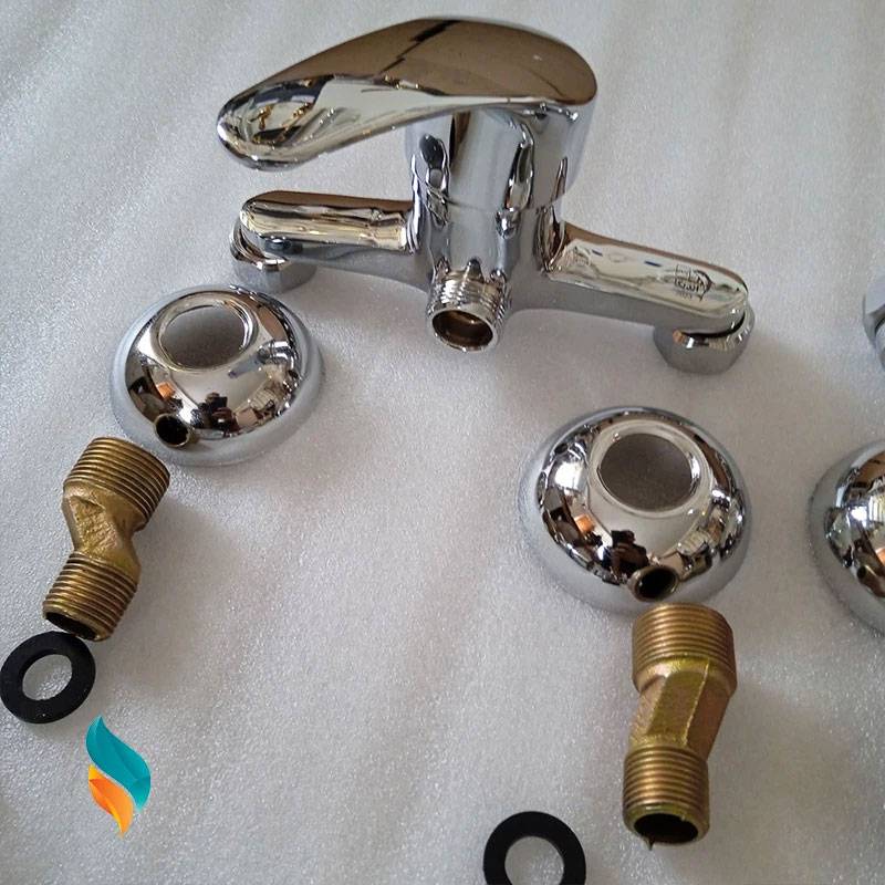 شیر آفتابه مدل پانیذ رنگ کروم