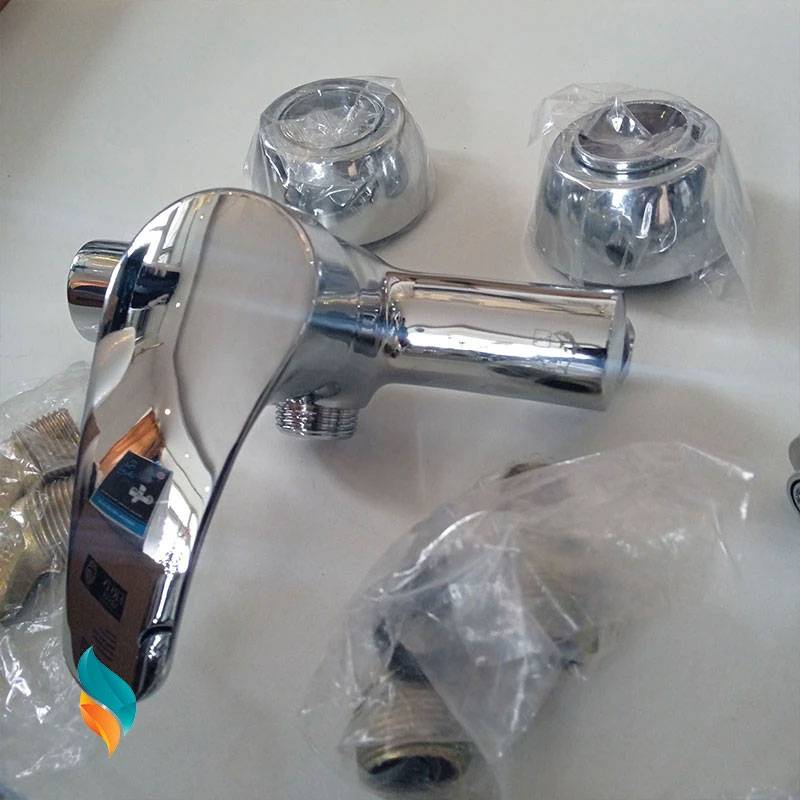 شیر آفتابه مدل پریا رنگ کروم