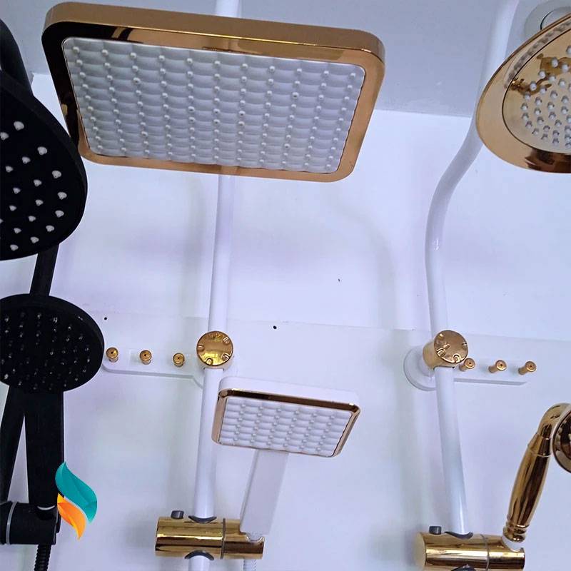 علم دوش مدل لاوان رنگ سفید طلایی